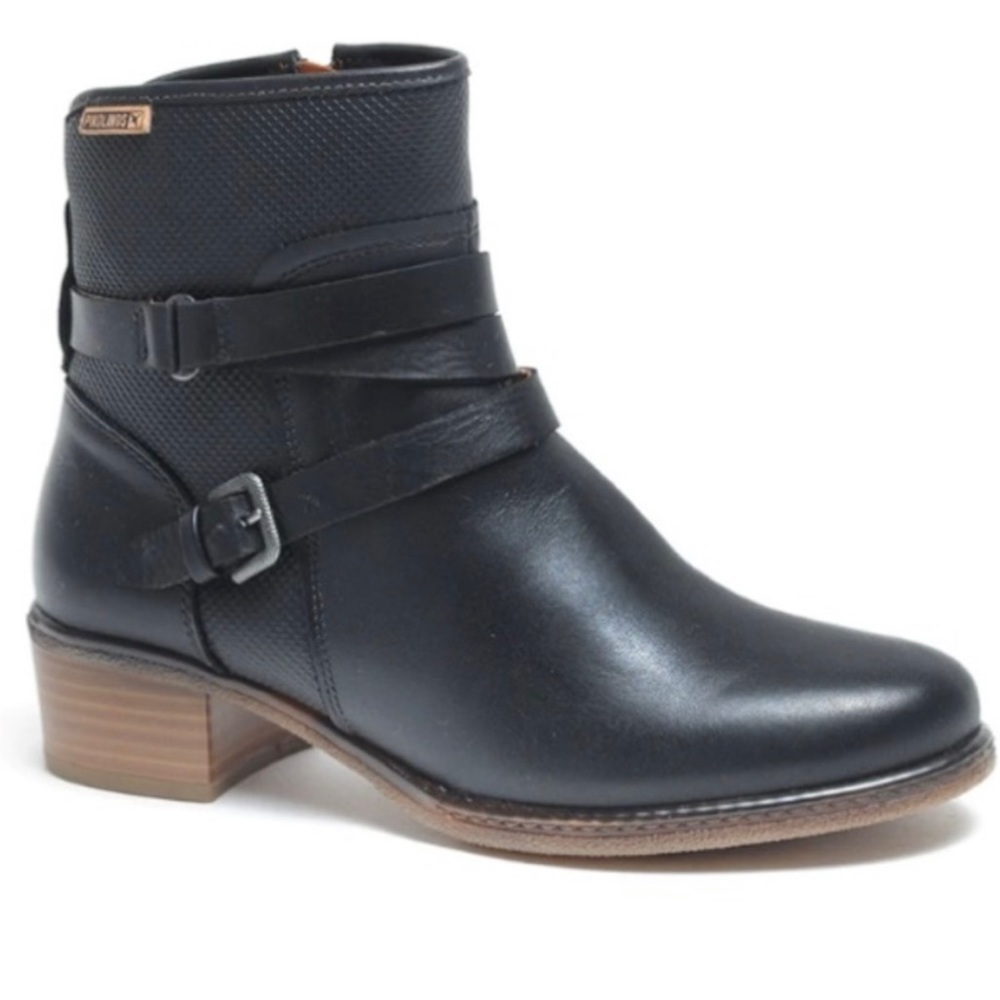 Pikolinos Zaragoza Black Leather
Ankle Boots
US size 10.5 (Size 41) New